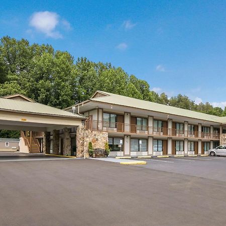 Quality Inn & Suites Mt Chalet Клейтон Екстер'єр фото